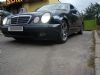  Mercedes-Benz E- E 200
