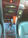  Mercedes-Benz E- 