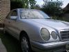  Mercedes-Benz E- 210