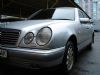  Mercedes-Benz E-